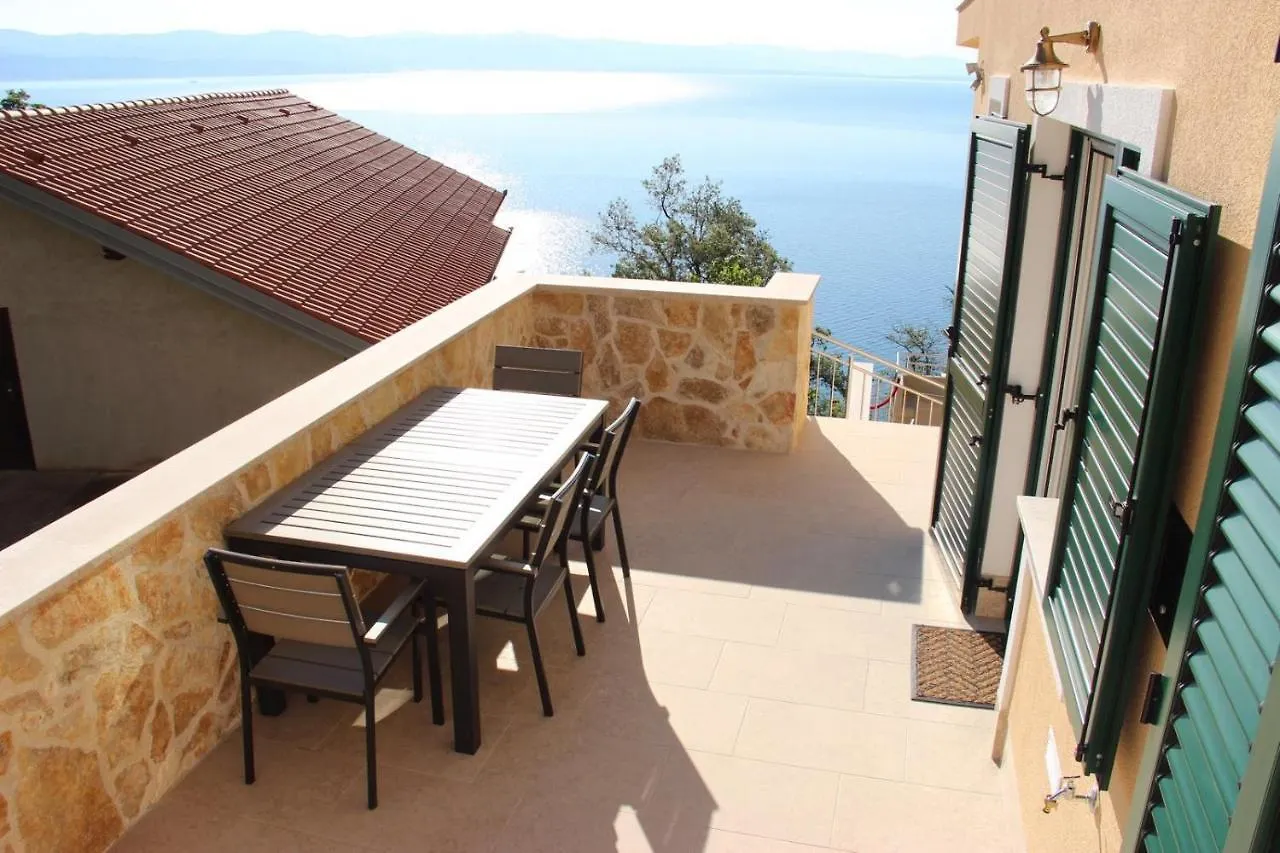Villa Sabine Apartment Brioni Medveja Vendégház