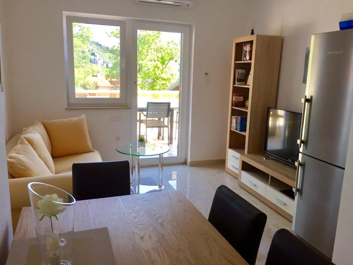 Villa Sabine Apartment Brioni Medveja Vendégház